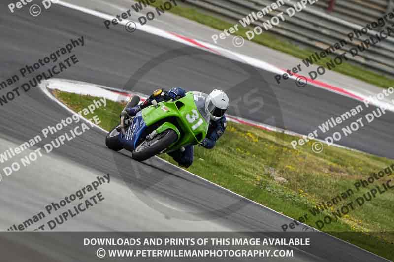 cadwell no limits trackday;cadwell park;cadwell park photographs;cadwell trackday photographs;enduro digital images;event digital images;eventdigitalimages;navarra;no limits trackdays;peter wileman photography;racing digital images;trackday digital images;trackday photos